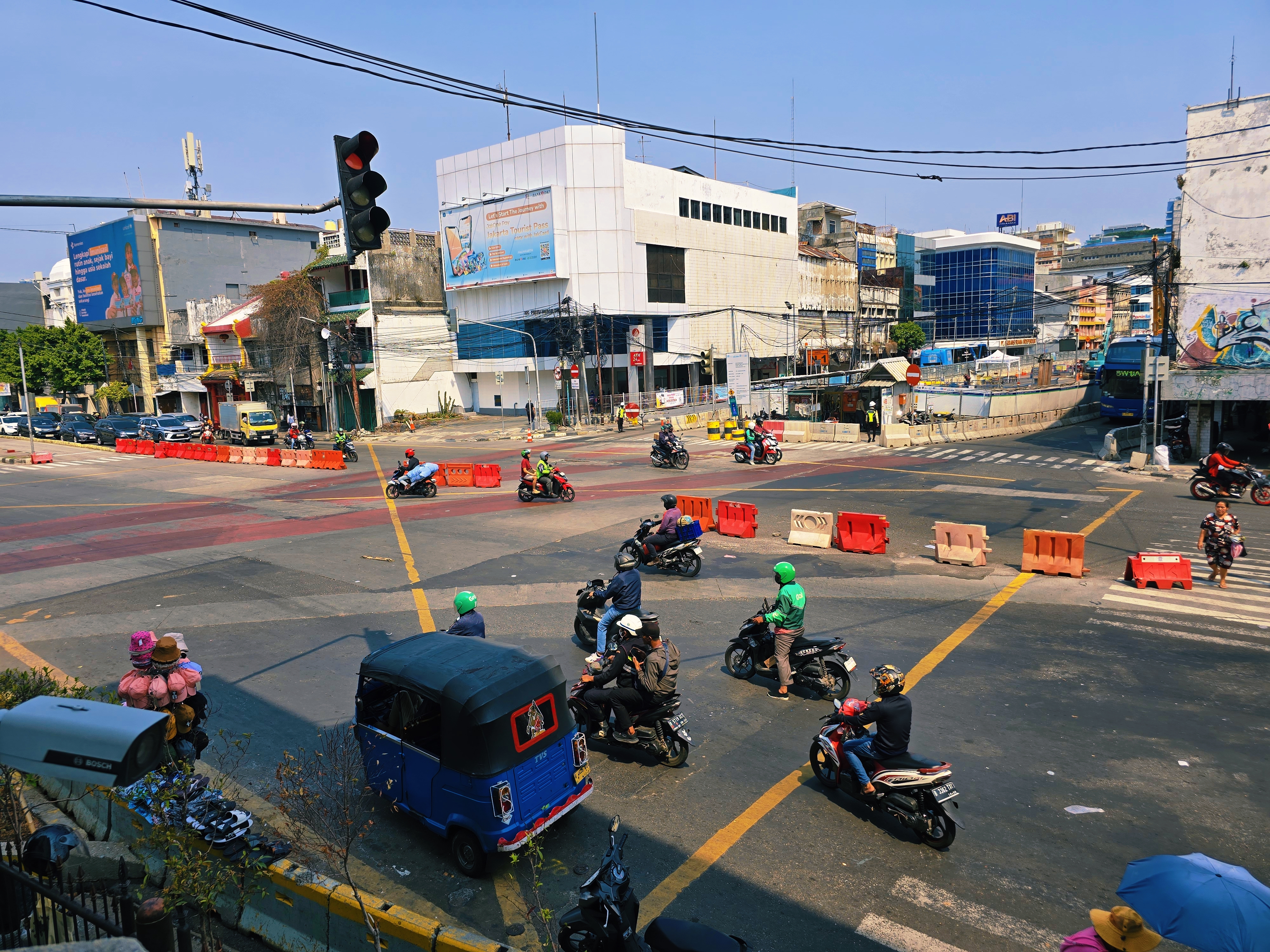 Straatbeeld van Indonesische metropool 